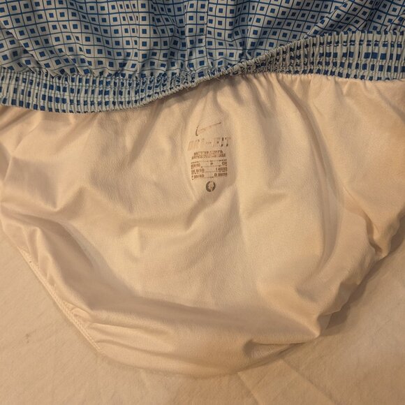 Nike Livestrong Shorts and Top Size Small in Bright Blue - Picture 15 of 16